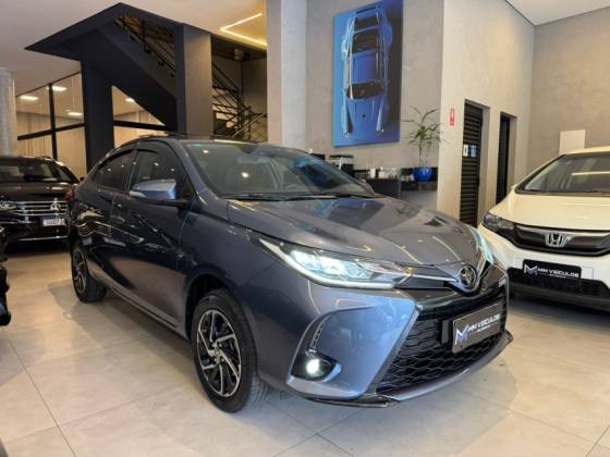 TOYOTA YARIS 1.5 16V FLEX SEDAN XLS CONNECT MULTIDRIVE TOYOTA YARIS 1.5 16V FLEX SEDAN XLS CONNECT MULTIDRIVE